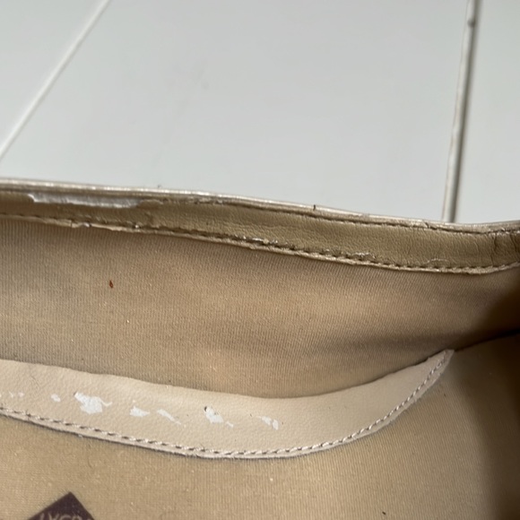 **3 for $30** Easy Spirit tan/cream low heeled smart shoe, 8W - Picture 7 of 7